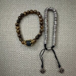 Men’s Total Brown Stone Bead Bracelet with Gold Accent